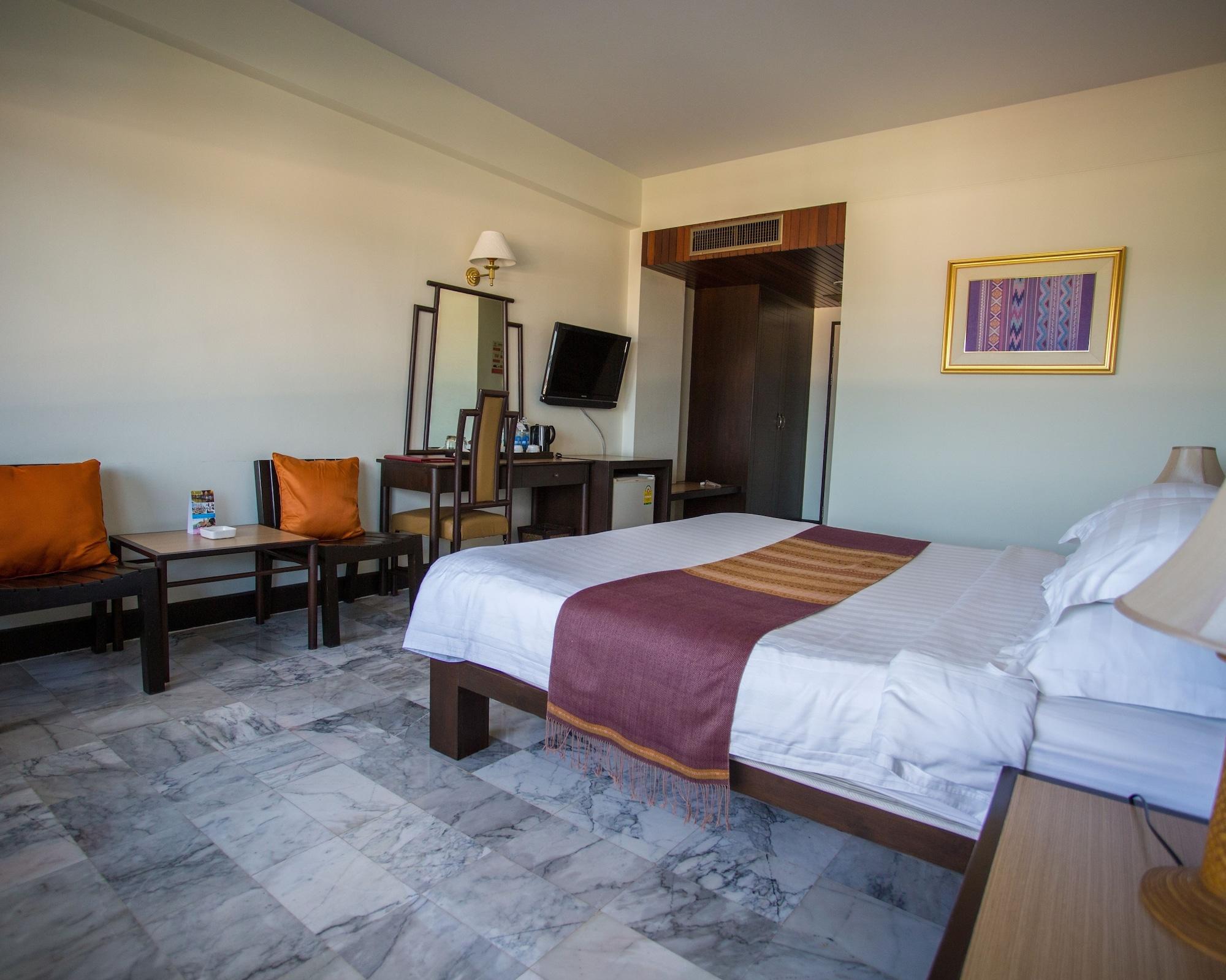 Seeharaj Hotel Уттарадит Экстерьер фото