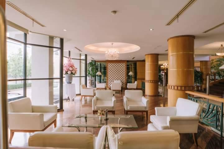 Seeharaj Hotel Уттарадит Экстерьер фото